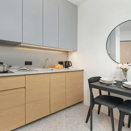 Apartamento Modern & Bright With Garden By Rent Like