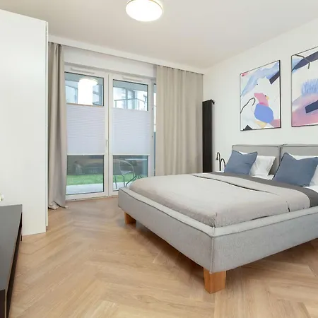 Apartamento Modern & Bright With Garden By Rent Like Gdańsk
